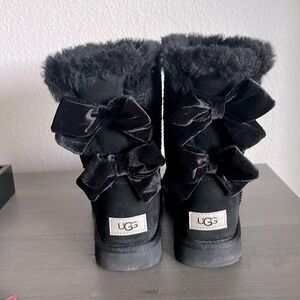 Black Bailey Bow velvet bow UGG